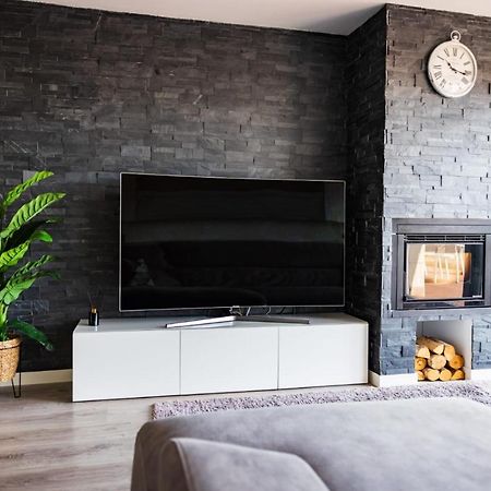 Apartament Lujoso Atico Entre 2 Playas Con Garaje, Terraza, Vistas Y Wifi Gijón Zewnętrze zdjęcie