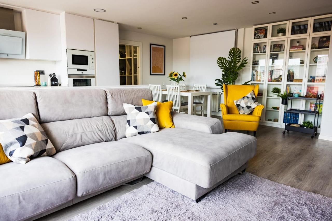 Apartament Lujoso Atico Entre 2 Playas Con Garaje, Terraza, Vistas Y Wifi Gijón Zewnętrze zdjęcie