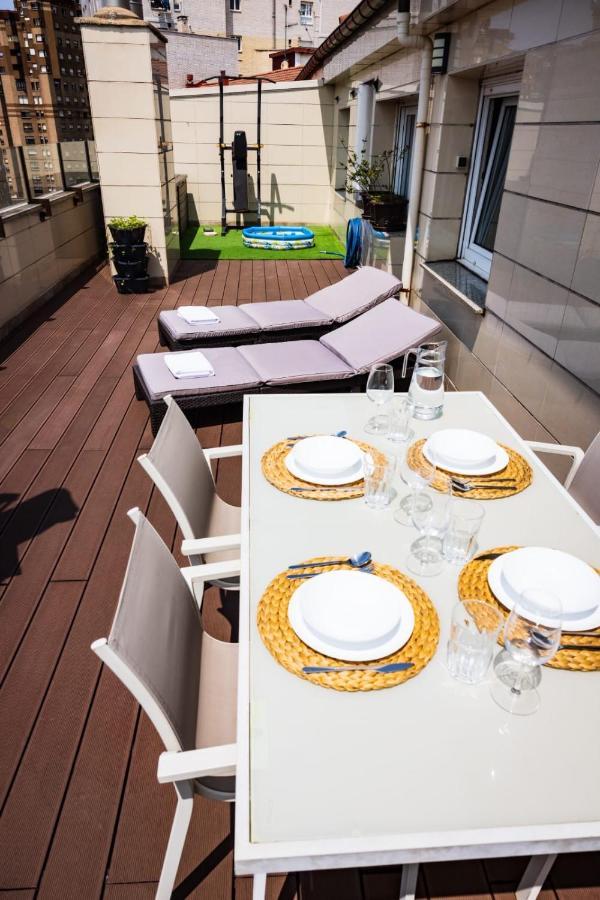 Apartament Lujoso Atico Entre 2 Playas Con Garaje, Terraza, Vistas Y Wifi Gijón Zewnętrze zdjęcie